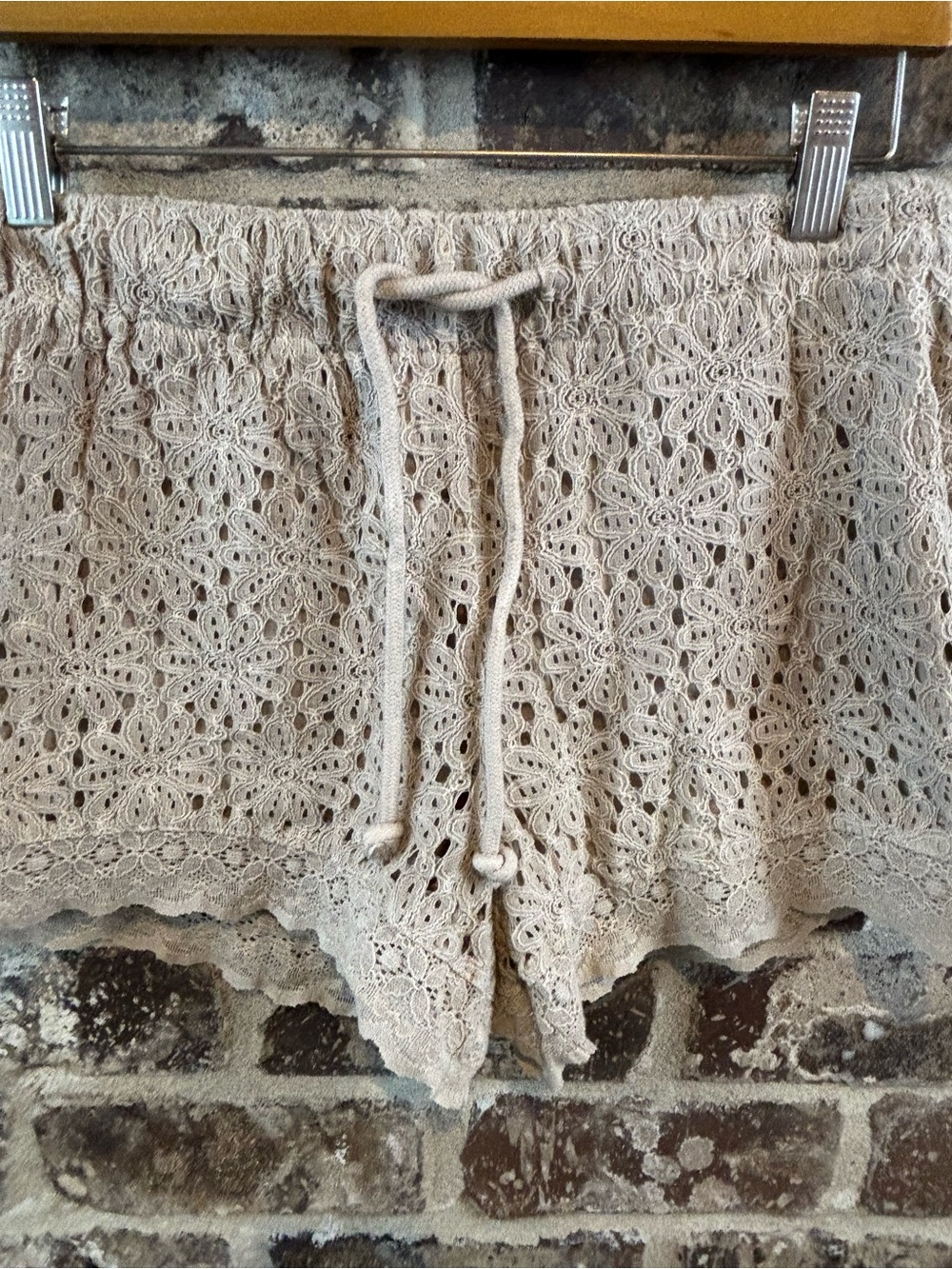Ban Jara Crochet Drawstring Shorts in Beige - Picture 2 of 7